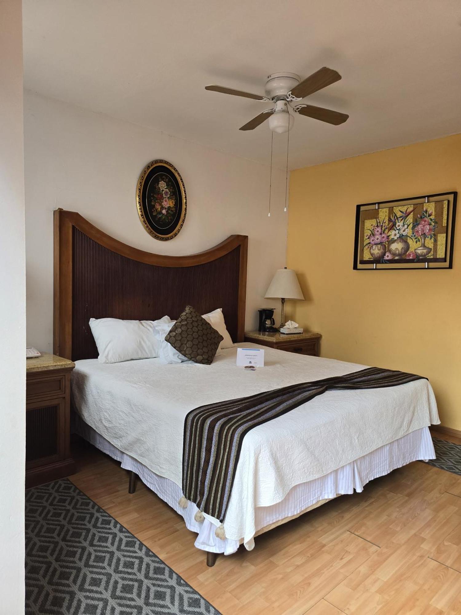 Hotel Boutique El Viejo Mundo Hidalgo del Parral Bagian luar foto